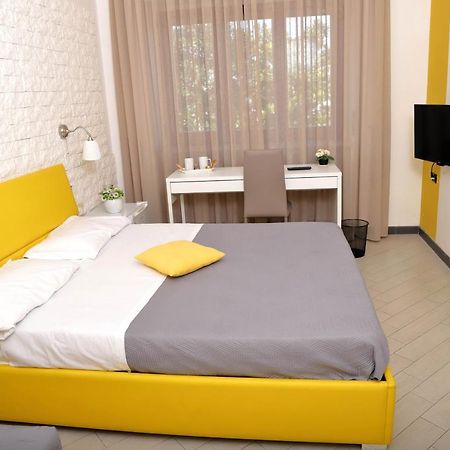 Guest House Le Tre Isole Сорренто Екстер'єр фото