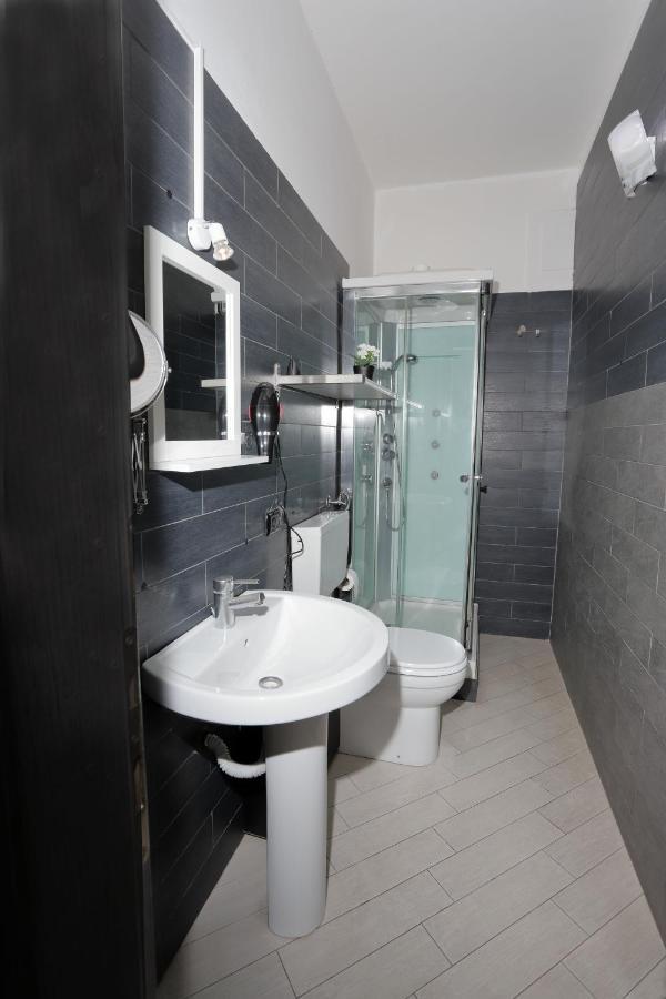 Guest House Le Tre Isole Сорренто Екстер'єр фото